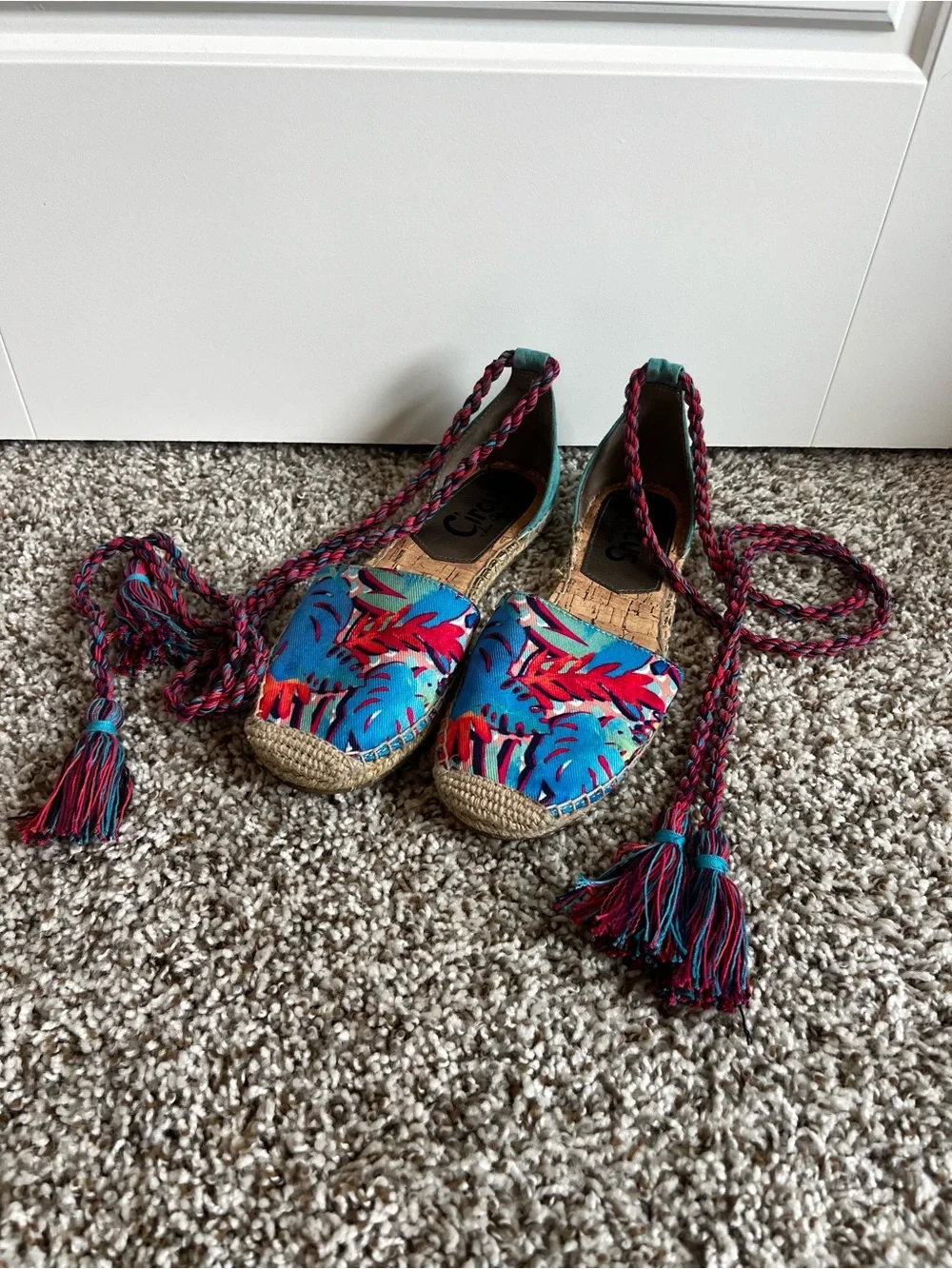 Circus by Sam Edelman Lenora Espadrille Ankle Wrap Floral Tropical Sz 7.5
